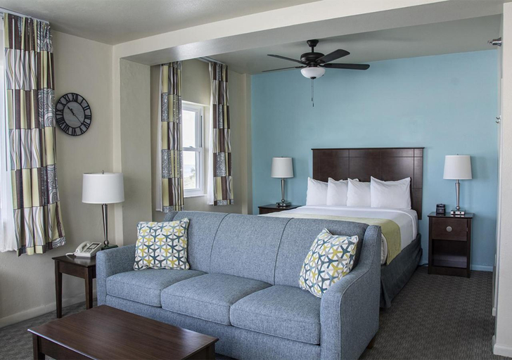 Bedroom 3, Palm Pavilion Inn, Pinellas