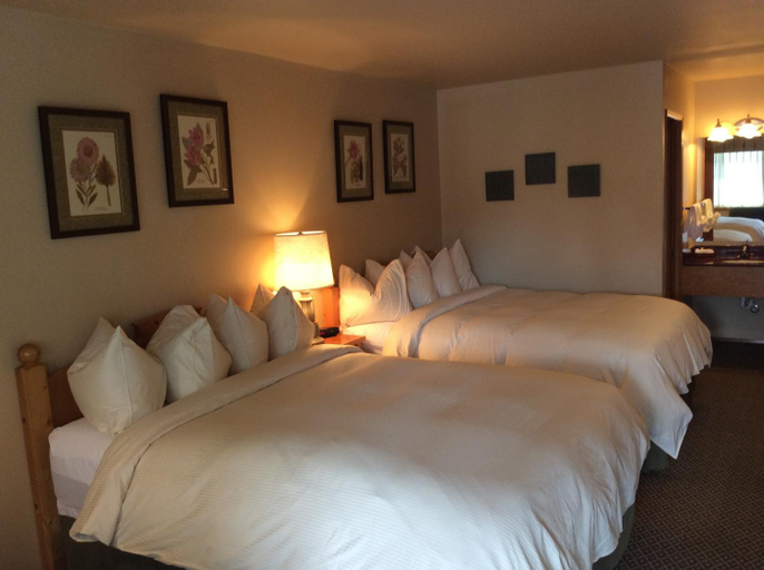 Bedroom, Linderhof Inn, Chelan