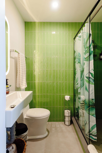 Bathroom 3, Perth County Inn, Perth