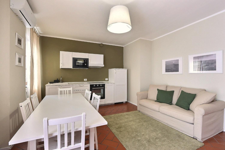 Others 4, Residence il Cascinetto, Pavia