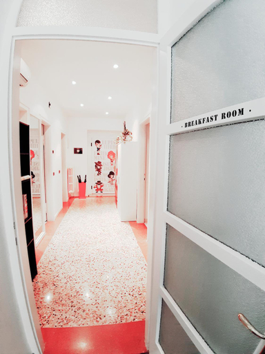 Others 4, B&B Lupin Trento, Trento