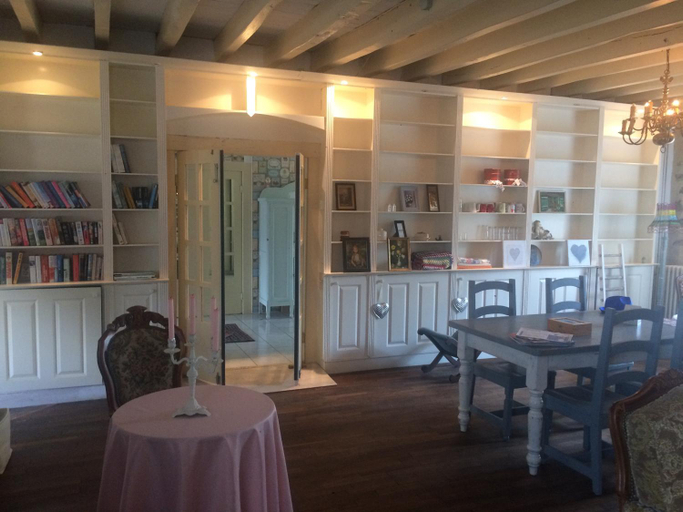 Others 4, Chambres d'hotes La Chaumiere, Vienne