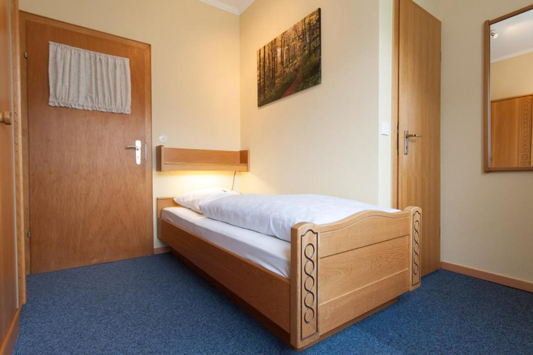 Bedroom 2, Hotel Papp-Muhle, Hameln-Pyrmont