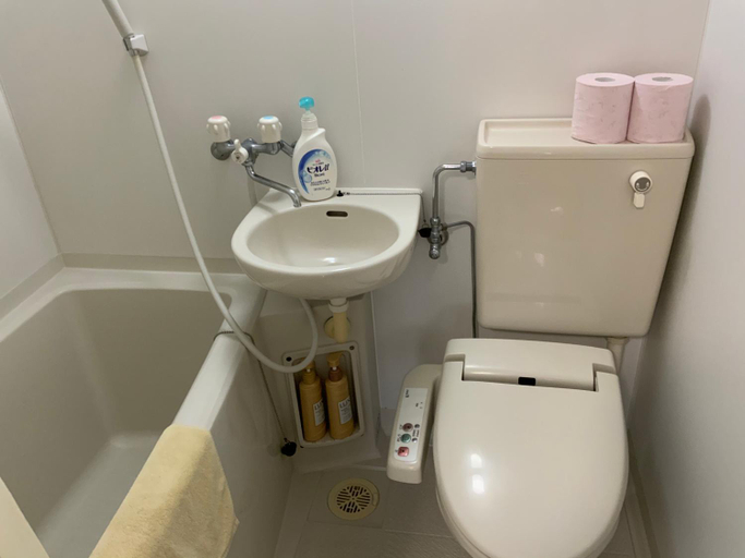 Bathroom 2, Asahi21 Asahibashi-Ekimae, Naha