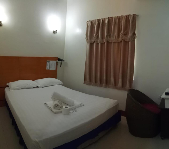 Bedroom 12