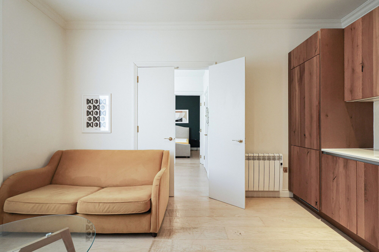 Others 4, Kensington Gardens Apartments, London