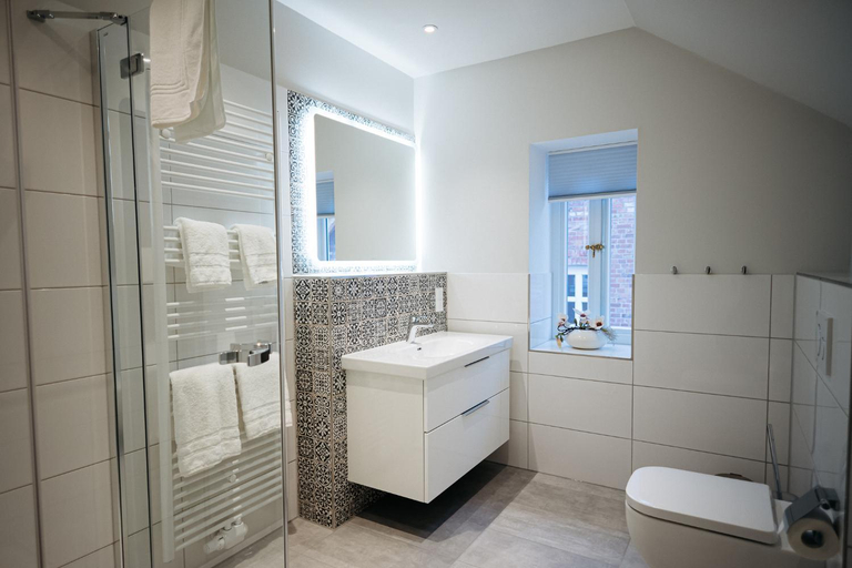 Bathroom 2, Zum Muhlenteich, Diepholz