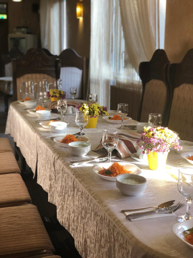 Food & Drinks 3, Карпати, Khusts'kyi