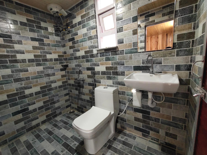 Bathroom 3, Boho Homestay, Rangbhang, Darjiling