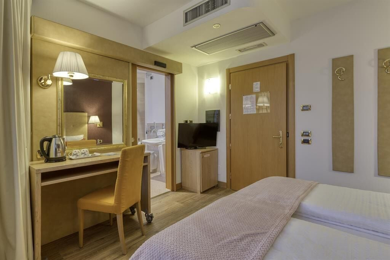 Bedroom 4, Hotel Sporting Trento, Trento