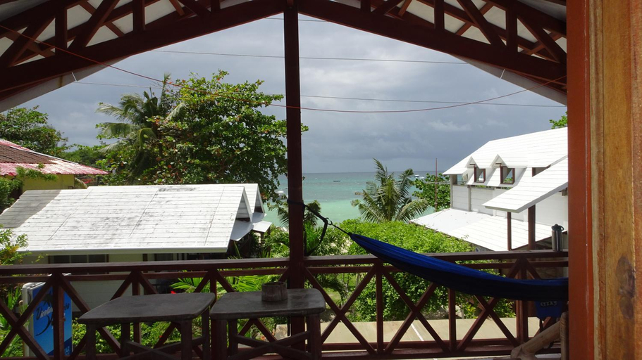 Others 3, Threshershack Inn, Daanbantayan