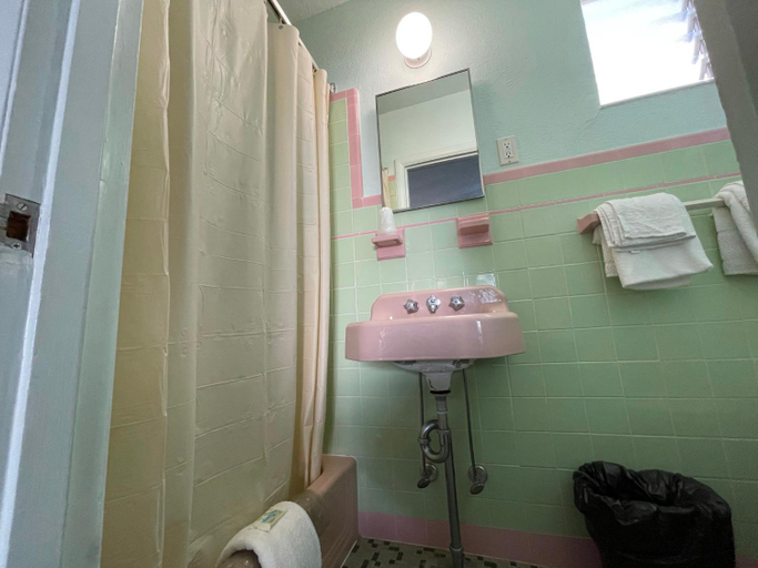 Bathroom 3