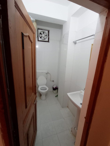 Bathroom 4, Little Peepal House, Udaipur