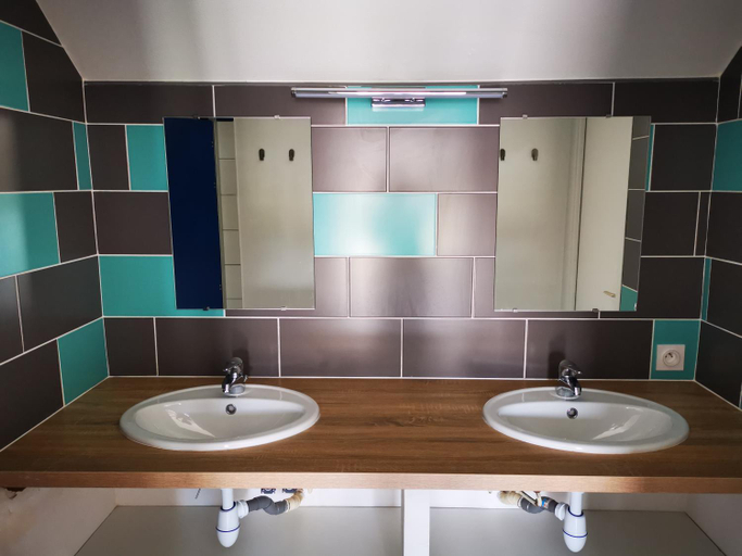 Bathroom 3, Les chambres du Bistro du Canal, Finistère