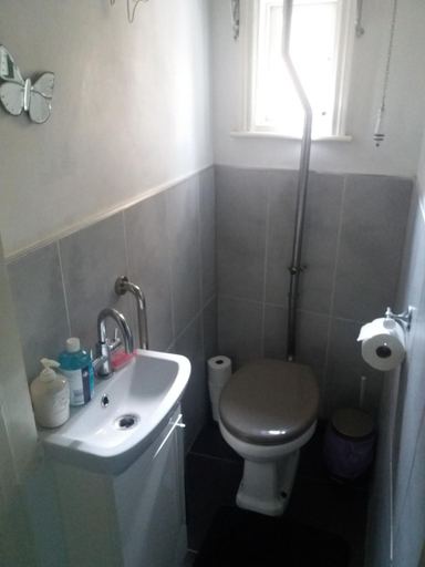 Others 5, Kew Gardens National Archives Forest Road, London