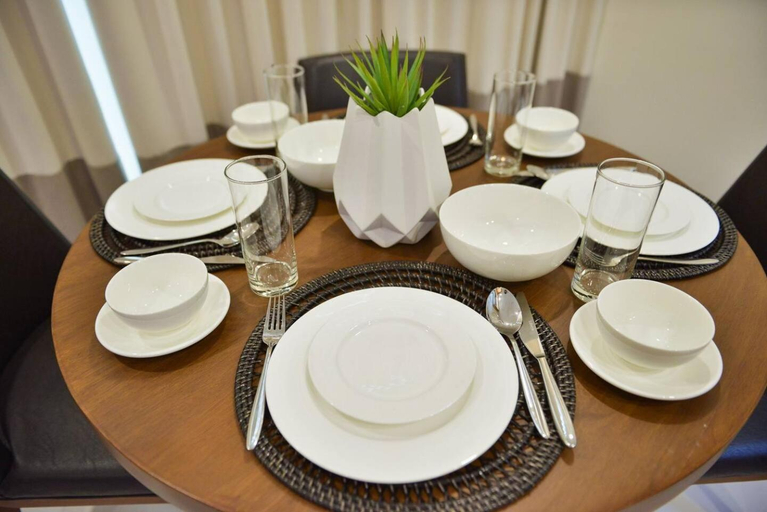 Dining Room 12