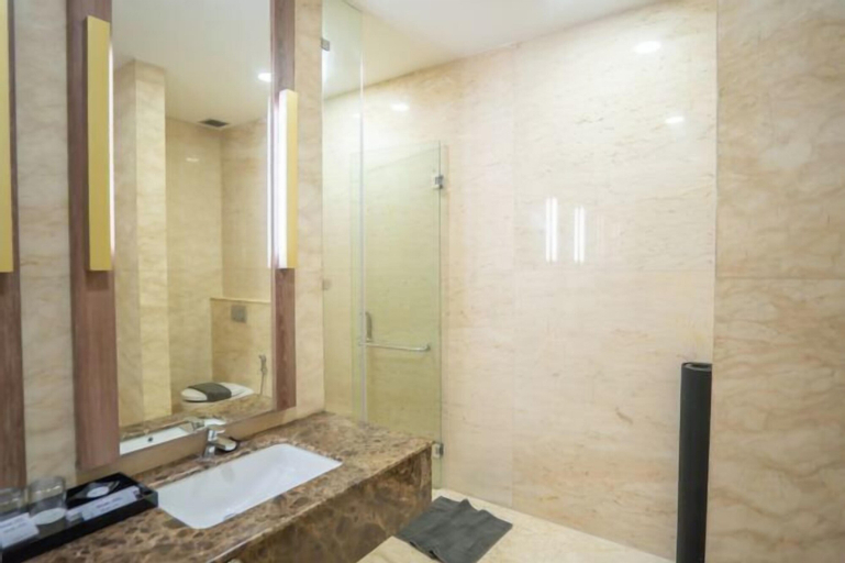 Bathroom 30