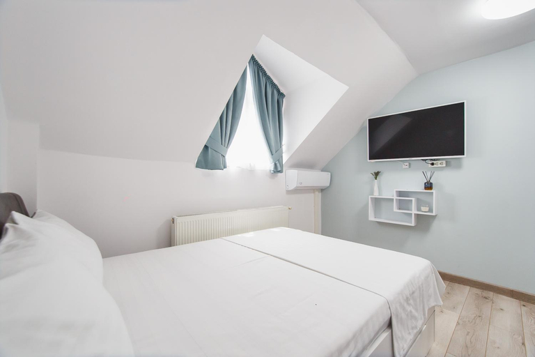 Others 2, Apart Hotel Fresh, Oradea