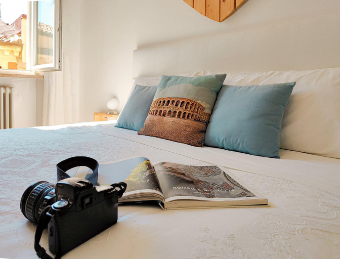Others 2, Corte Melone rooms-upper floor, Verona