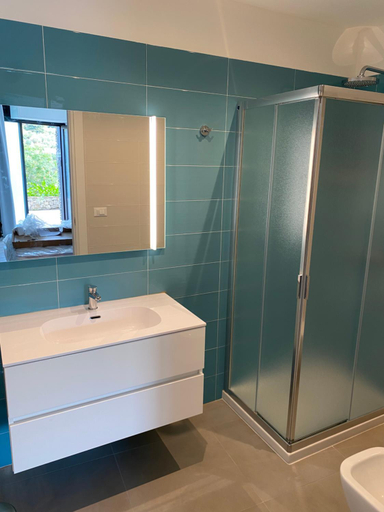 Bathroom 9