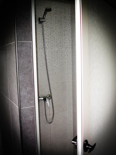 Bathroom 3, Casa Milhafre, Praia da Vitória