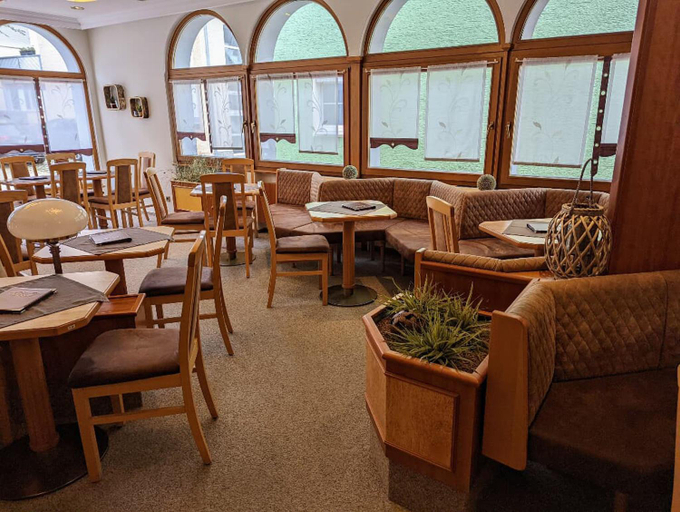 Food & Drinks 3, Cafe-Backerei-Pension Weigl, Schwandorf