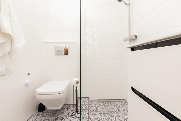 Bathroom, TOTU Home Old Town Gdańsk Apartment, Gdańsk City