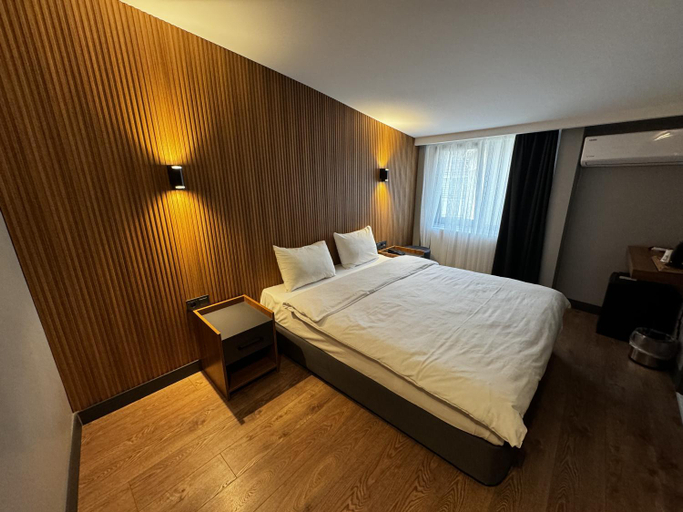 Bedroom 2, Bademi Room, Merkez