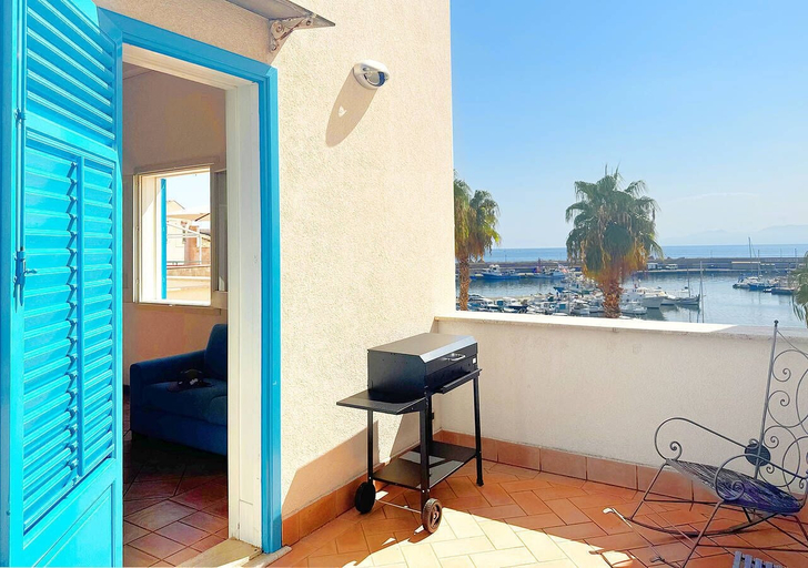Others 5, Solemar Sicilia - Casa Eos, Palermo