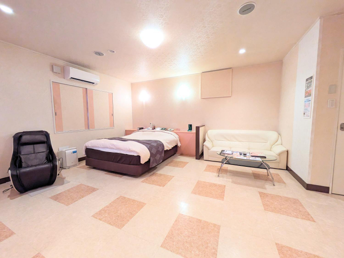 Others 5, SKY Bay-Terace Omura, Ōmura