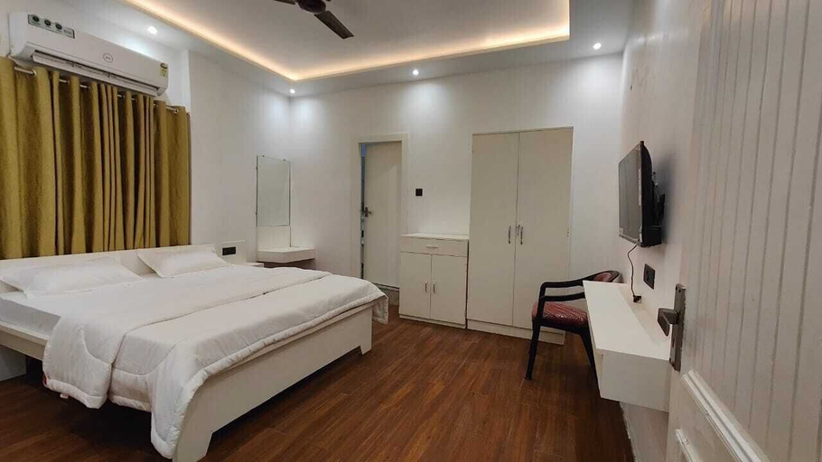 Bedroom 2, Sunrise Meadows Hotel Praba's, Varanasi