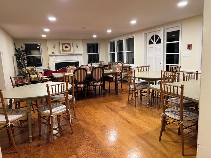 Food & Drinks 4, Cooper Hill Inn, Windham