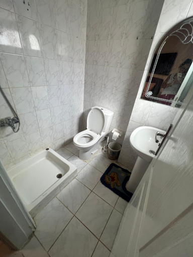 Bathroom 2, Paradise Hill Compound, Al-Ghurdaqah