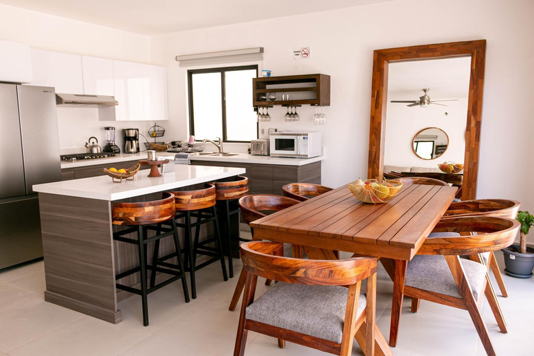 Dining Room 28