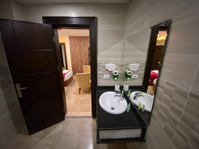 Bathroom 4, Sunset hotel, Wadi Musa