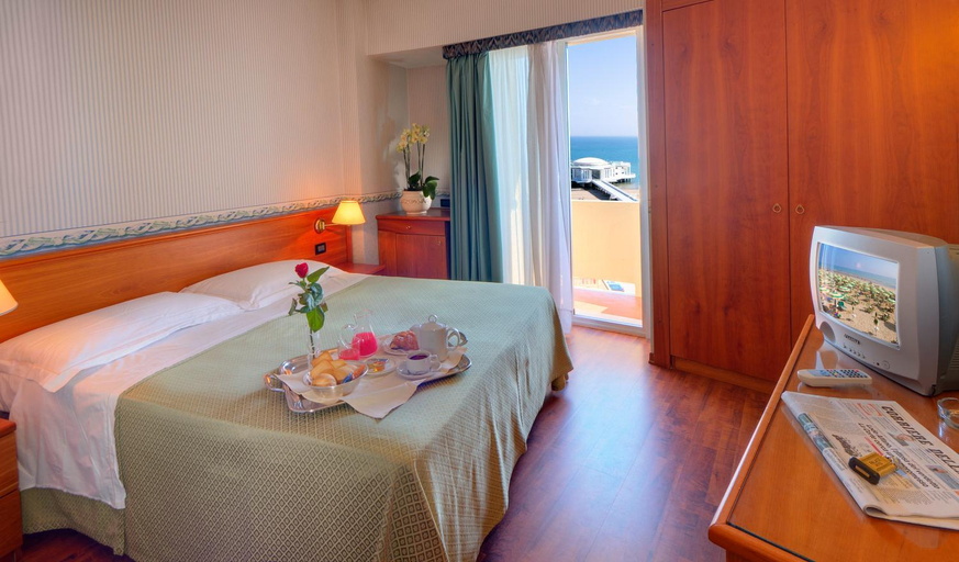 Bedroom 3, Hotel Palace, Ancona