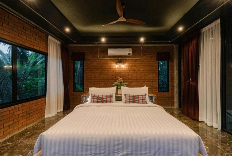 Bedroom 3, Grandfather KhaoLak Resort, Takua Pa