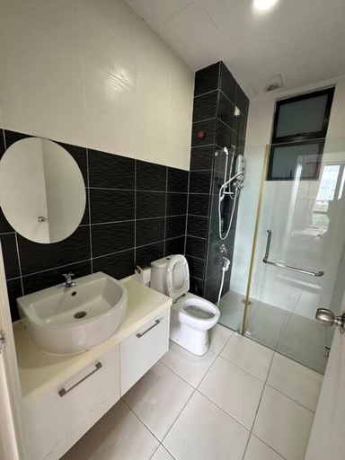 Bathroom 3, Platino 2BR ParadigmMall Netflix By STAY, Johor Bahru