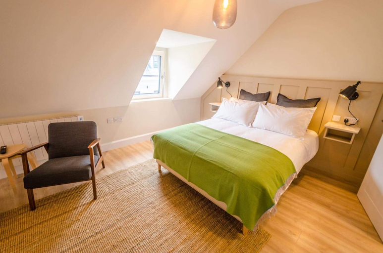 Others 5, Rookery Lane Food and Lodging