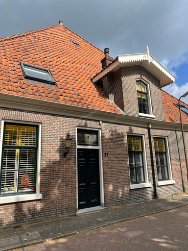 Others 2, Tante roosje, Enkhuizen