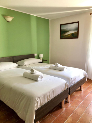 Bedroom 30