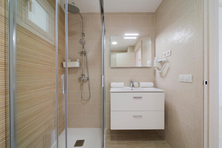 Bathroom 2, Alojamiento Santa Rosa Arrecife, Las Palmas