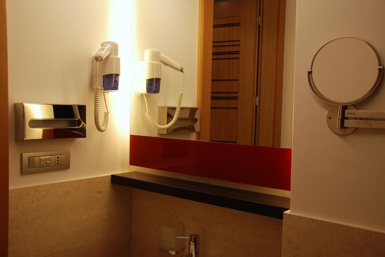 Bathroom 6
