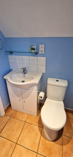 Bathroom 3, The Shoe Inn Guest Rooms, Wiltshire