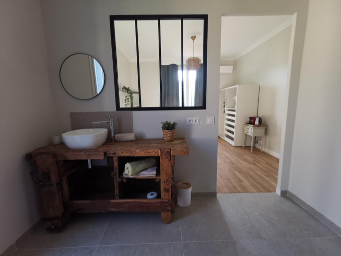 Others 4, Chambre privee luxueuse Villa Monte 0ropa, Alpes-Maritimes