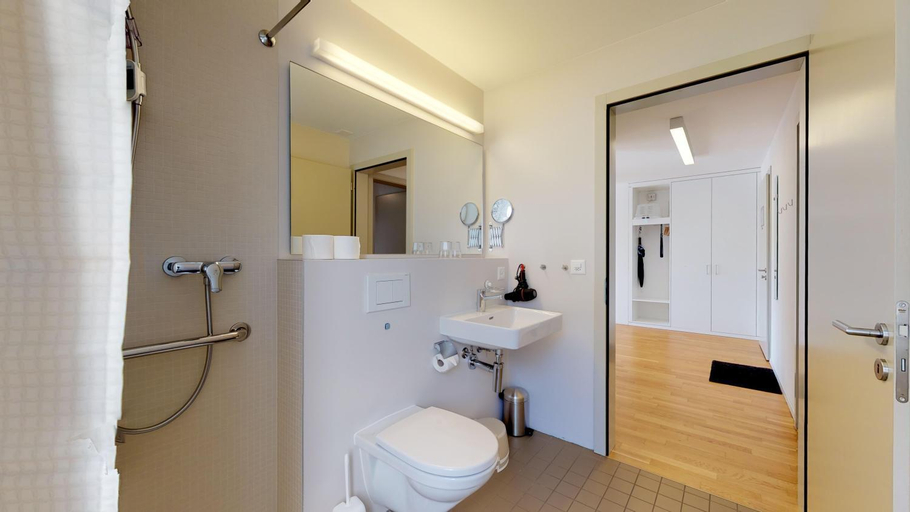 Bathroom, Reka-Feriendorf Blatten-Belalp, Brig
