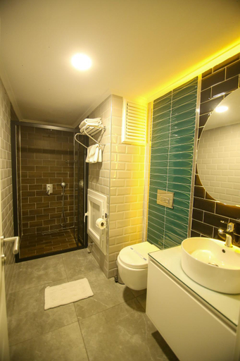 Bathroom 3, CEVIK PALACE HOTEL, Antalya