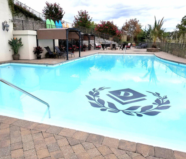 Sport & Beauty 2, D'monaco Resorts at table rock lake, Taney