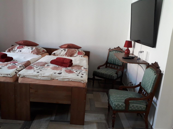 Others 2, Senk U Kovarny, Cheb