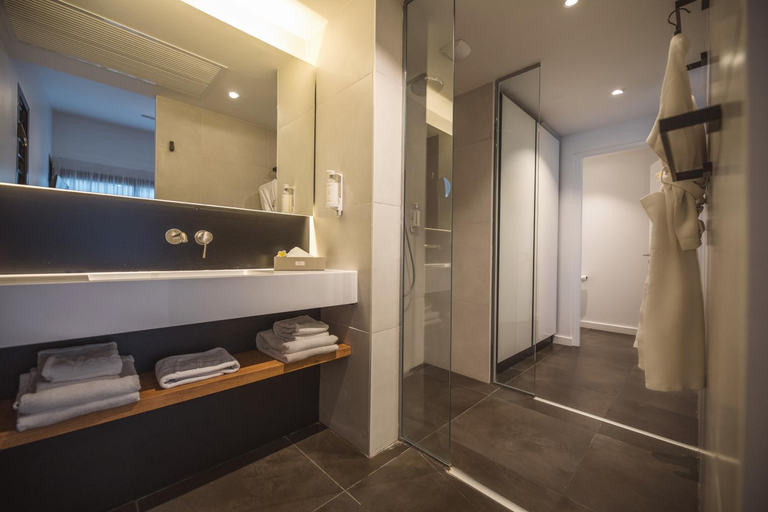 Bathroom 4, NESS BY D-OCEAN, Saint-Paul